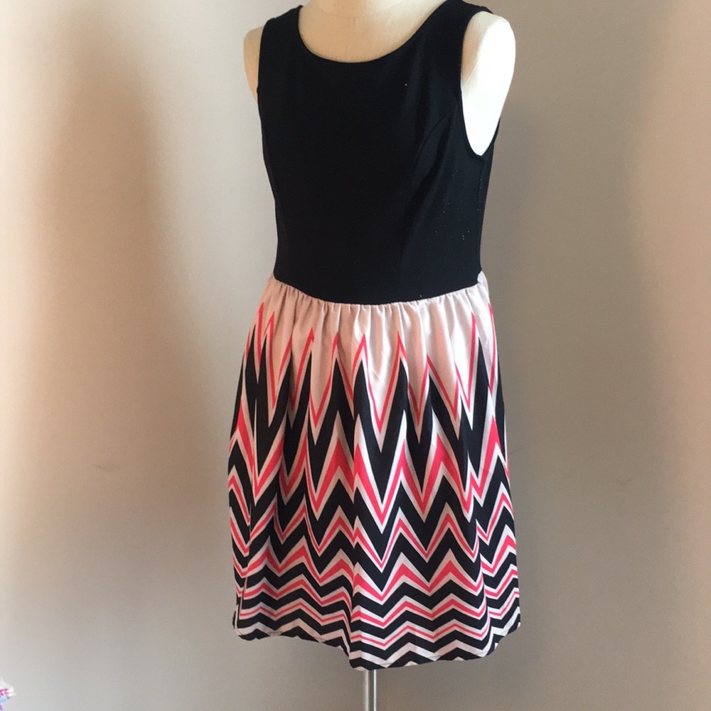 2/$20!!! Chevron stripe dress